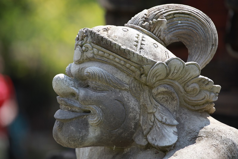 Kamniti kipi so ena izmed posebnosti Balija